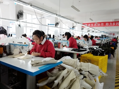 服裝行業的綠色轉型 張宇晶帶隊調研清水縣東西部協作工作，探索集采和服裝維修新路徑